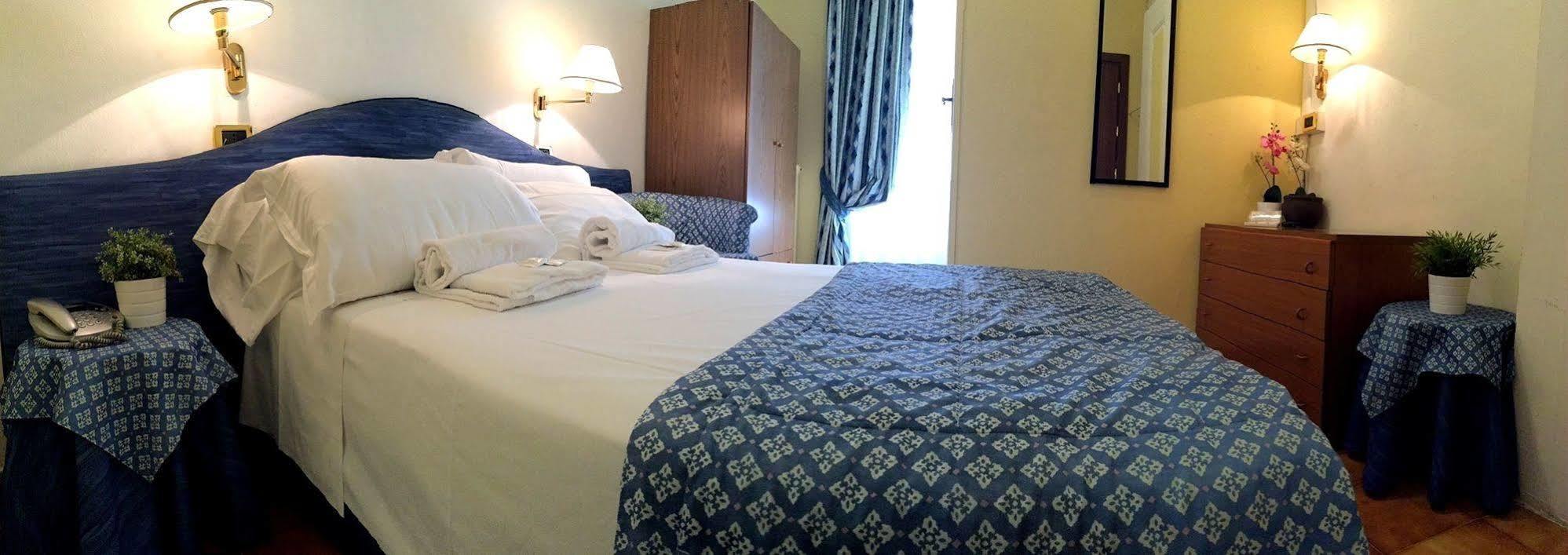 Orchidea Hotel 3*